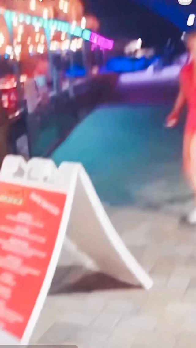 This Saturday! 

Enjoy charcuterie by Brooks Bites, music from DJ Ill Pickle, live art from Charmoodle, hair tinsel by Dani, and permanent jewelry from Melted Moments. 

The perfect weekend afternoon… you might just fall head over heels for it.

#brunch #cowine #Bubbles  #drinklocal #bubblesbrunch #visitpalisade